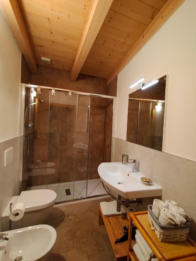 Appartamento Morettina Con Terrazzo Levico Terme Kültér fotó