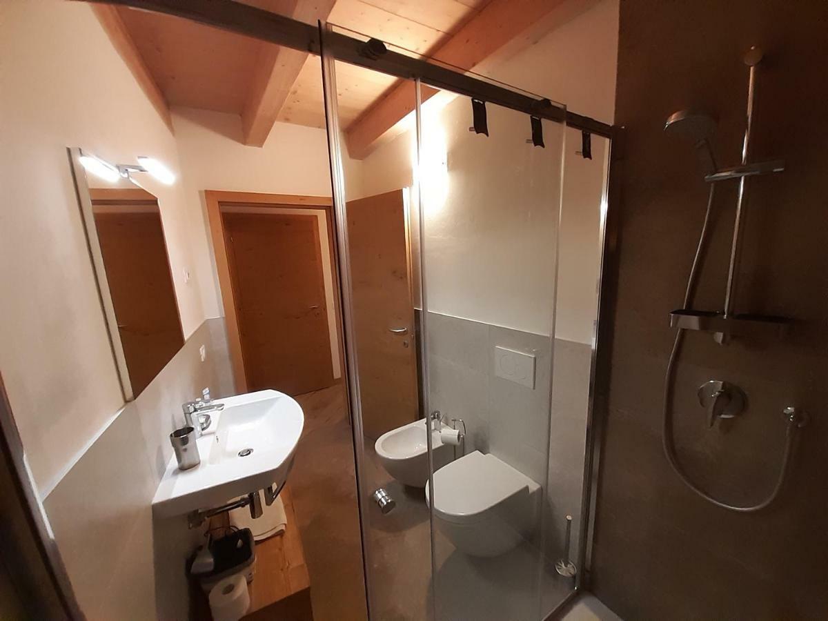 Appartamento Morettina Con Terrazzo Levico Terme Kültér fotó